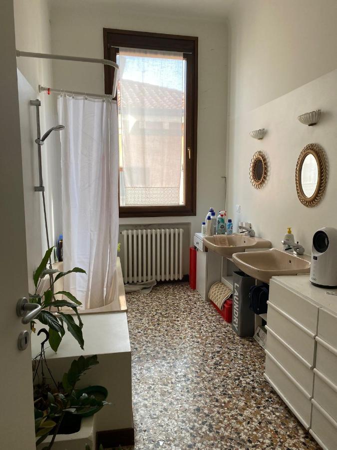 Appartamento Al Centro Di Venezia 6 Posti Letto Exterior photo