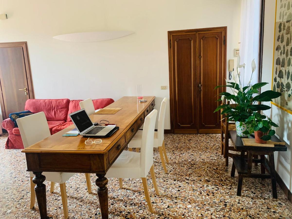 Appartamento Al Centro Di Venezia 6 Posti Letto Exterior photo